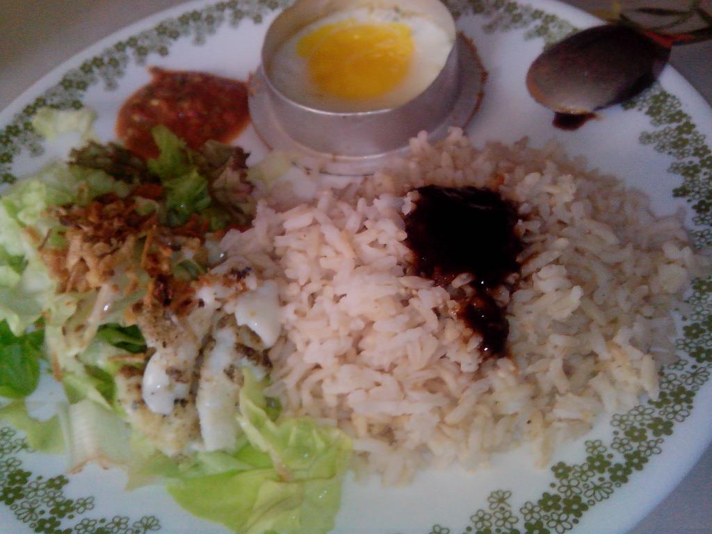 AimiSarah007's tweet image. Mcm xdak life  tweet pasal brekkie .#penganggur kan... tgu #br1m ja laa