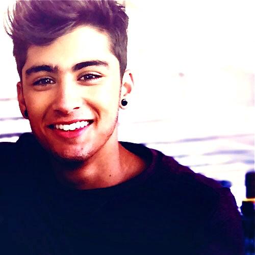 Horan_uk1's tweet photo. @zaynmalik 

You are special and I hope that you float through the day with a big smile on your face. Happy Birthday! http://t.co/7uiP1P1mas