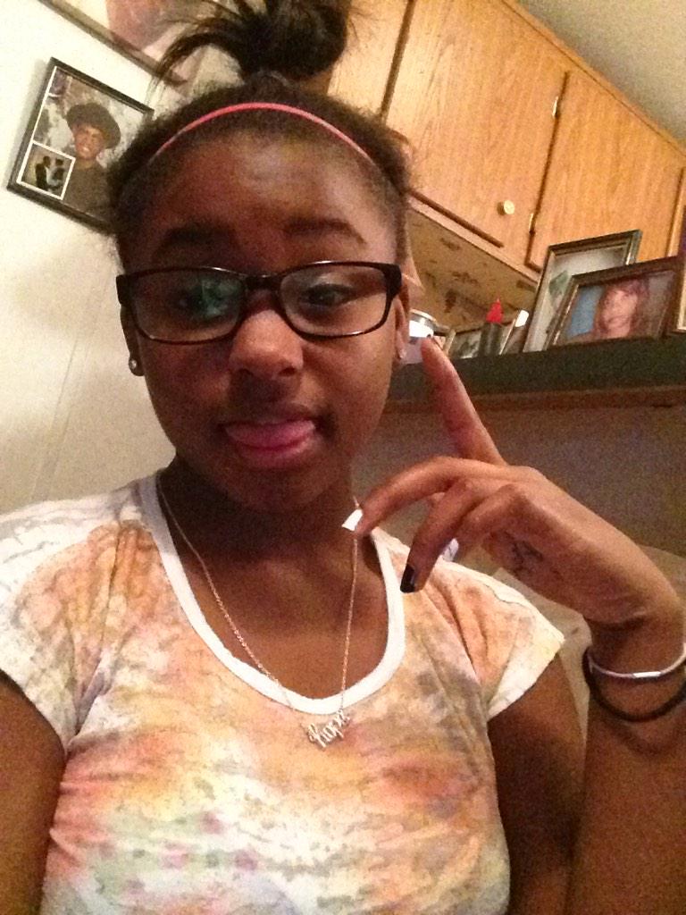 cshawndra33's tweet photo. That bun tho lol #flawless http://t.co/fmhzp71CLJ