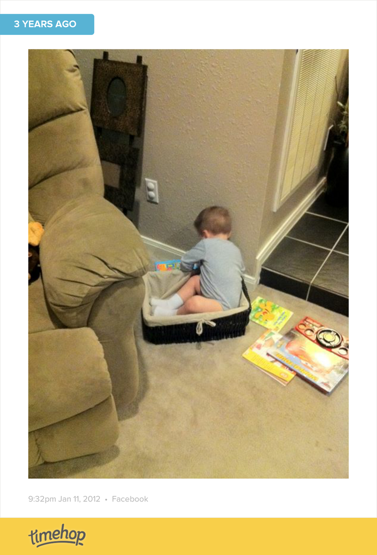 TiaaRacHeLLe's tweet photo. Lol he's too funny! 😄I love my little boys!  http://t.co/80h2xr0Glb http://t.co/n1LqlbKx5C