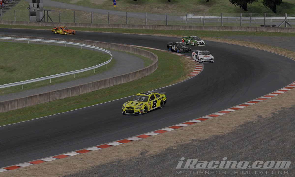 CMSLeague's tweet image. Through Turn 1 at Okayama #CMSLeague #iRacing