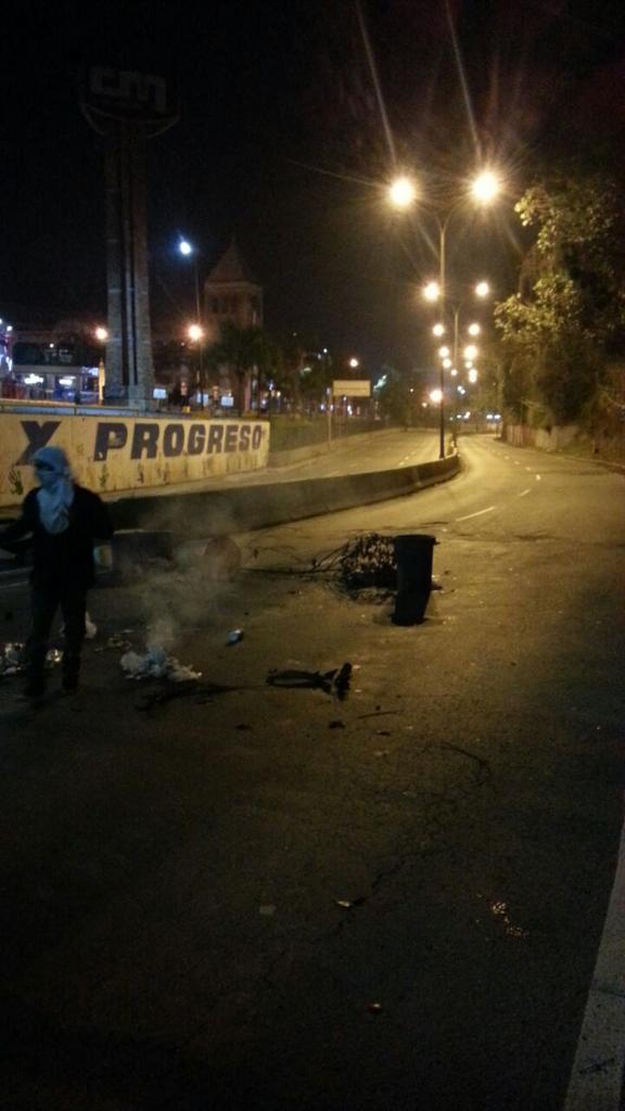 PHARAOM's tweet photo. Edo miranda activa a esta hora 12:57am 12E #madrugonazo http://t.co/hRTWDAUrDo