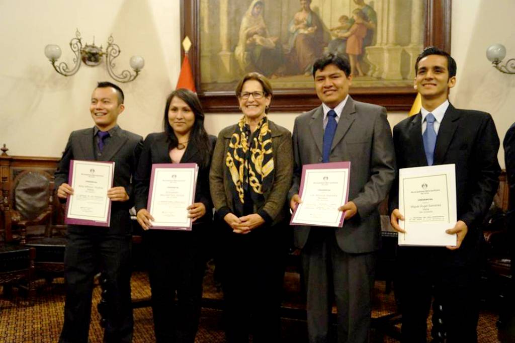 cmpjuventudlima's tweet photo. #CMPJLIMA Consejo Metropolitano de Participación de la Juventud de Lima y sé parte de la Nueva Generación de Jóvenes http://t.co/Hc1RVtsa9s