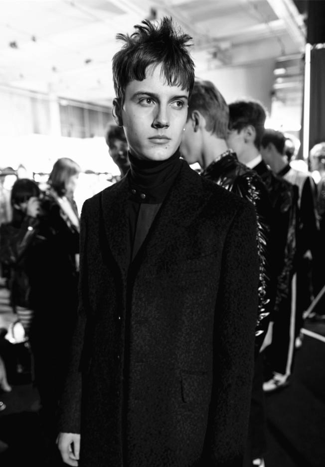 DiegoNathanC's tweet photo. @tedlesueur ph by @IanGavan backstage @topman fw15 #LCM #model #fashionweek #fashion http://t.co/QK1gp4L6GM