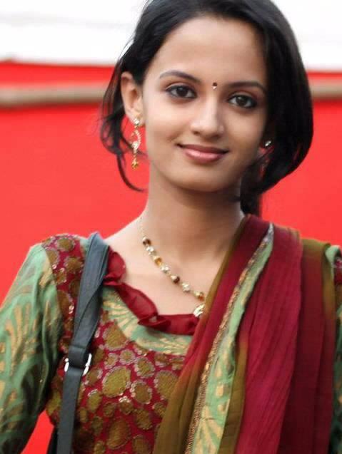 Marathi_hits's tweet photo. http://t.co/kWbvGpTtLa
#taani-marathi-movie,
#Ketaki-Mategaonka, 
#Ketaki-Mategaonka-Marathi-actors, http://t.co/SW9QHCZSNq