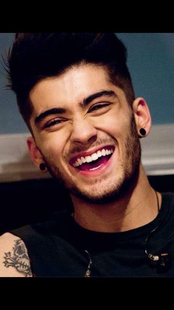 His smile makes our heart melt!! happy birthday to our dear zayn malik 