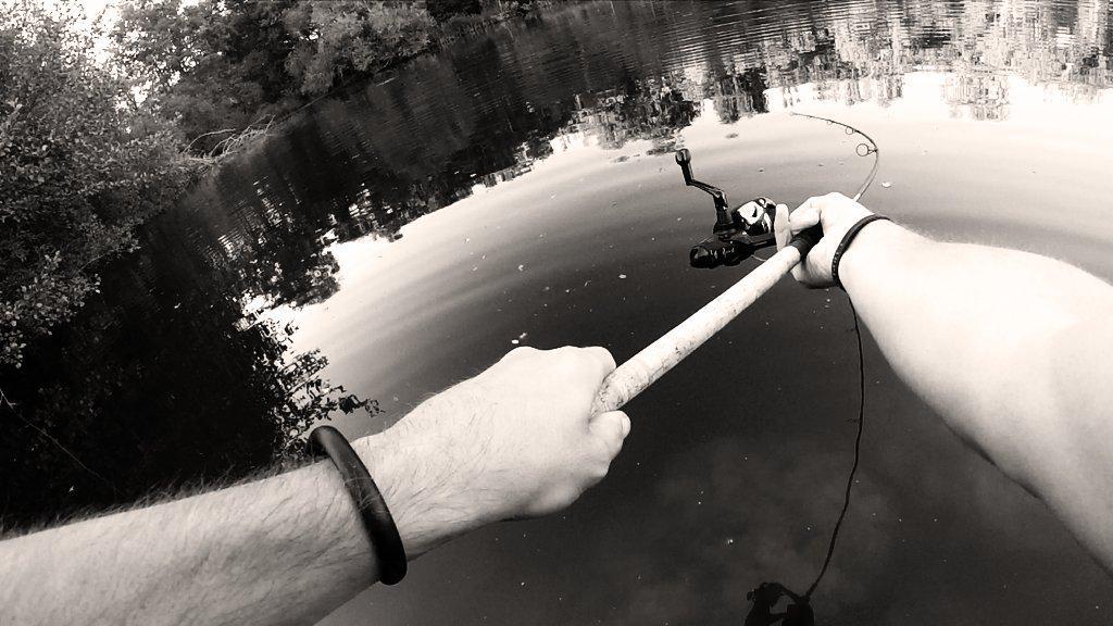 NashTackleUK's tweet photo. Awesome shot of a Scope Sawn off battling a 32lb carp! #scope #hauling #scoperevolution http://t.co/tUbORWqgaw