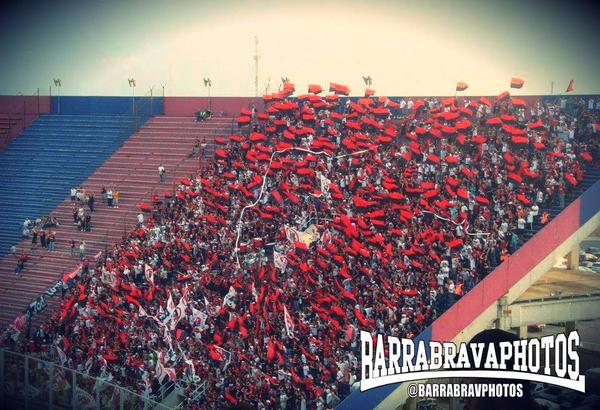 10_Newells's tweet photo. #QueVuelvanLosVisitantes ! En todos lados la vas a ver!! http://t.co/RxwXleWJhB