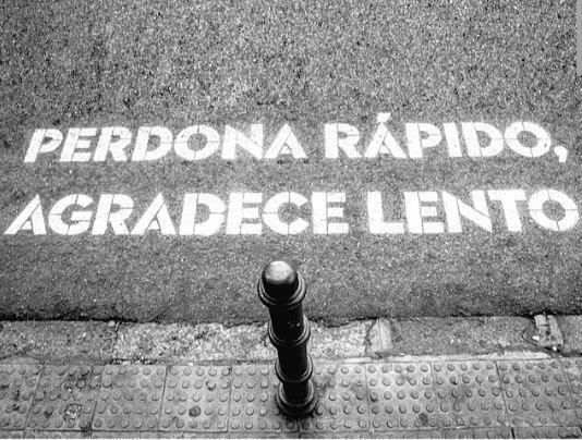 meetgrime's tweet photo. Perdona rápido, agradece lento. http://t.co/r6FDx4Q2w4