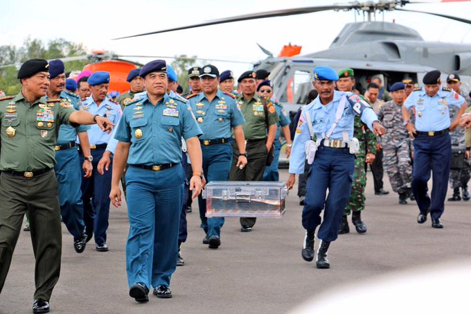 View image on Twitter