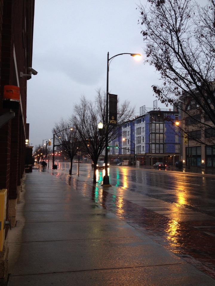 markaslavich's tweet image. Rain on the first day of the semester at @VCU. Feel like I am back at @LSU. #Spring07