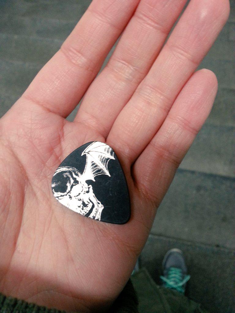 Reeeezy's tweet photo. Sickest show ever I've ever been to!! @TheOfficialA7X you guys rock!!!!! And look what I've got omfg  #A7X #Korea http://t.co/UDBuJOsnAK