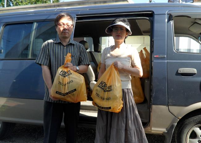 sunhanius's tweet image. 선한이웃 독거노인 반찬배달중 한컷