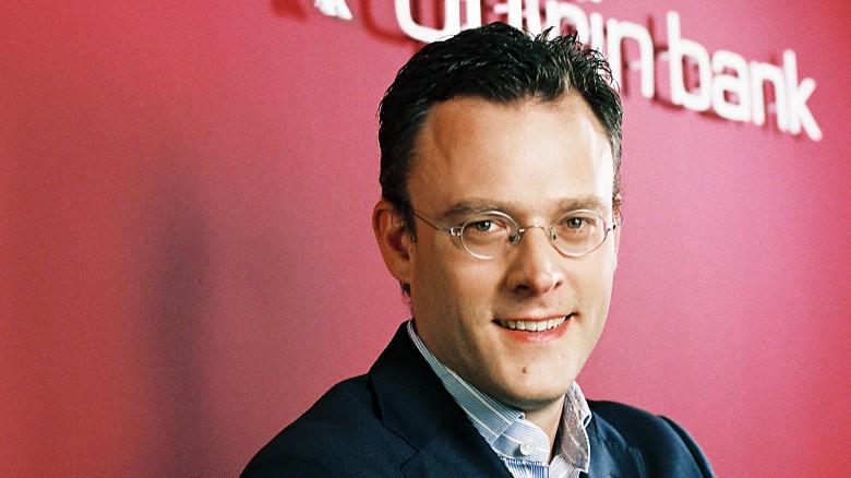 FSC24CH's tweet photo. Dieser Mann lässt Roboter-Berater Geld anlegen http://t.co/6doizf0haO http://t.co/yxVTuhjmmh