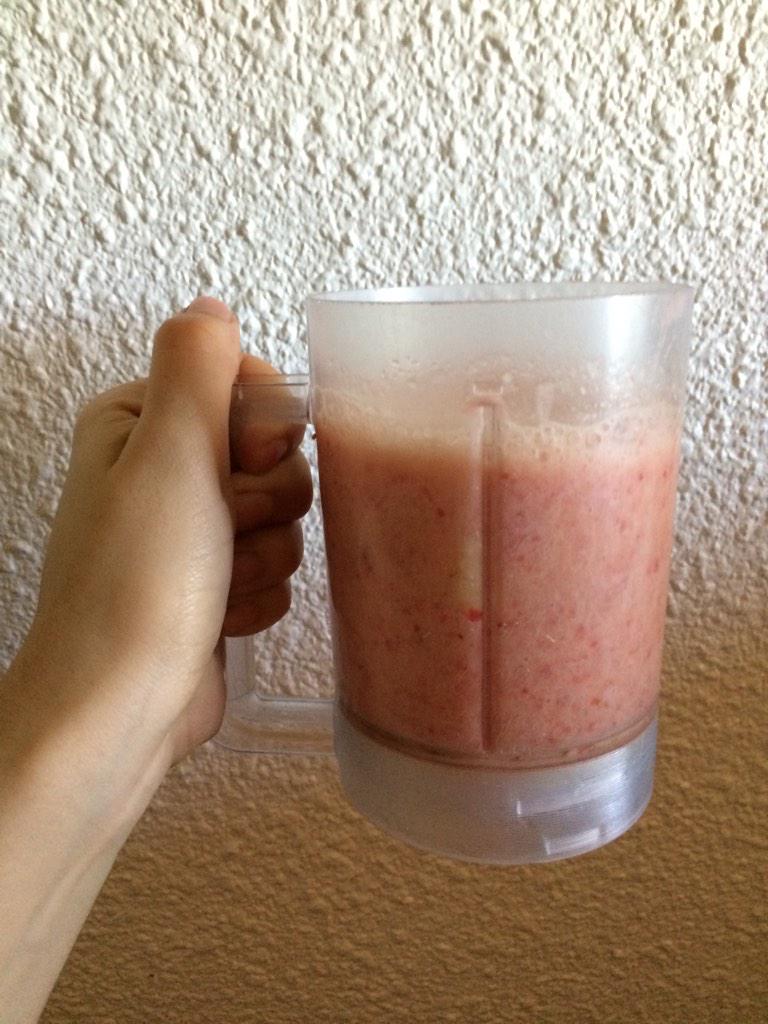 LilyAvryll's tweet photo. Après l'effort, le réconfort ! Smoothie maison! #FromBouddhaToApollon http://t.co/SaE8UWGUWs