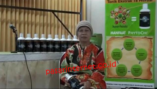 HJ.Aji Saratul - Maag kronis dan gangguan jantung