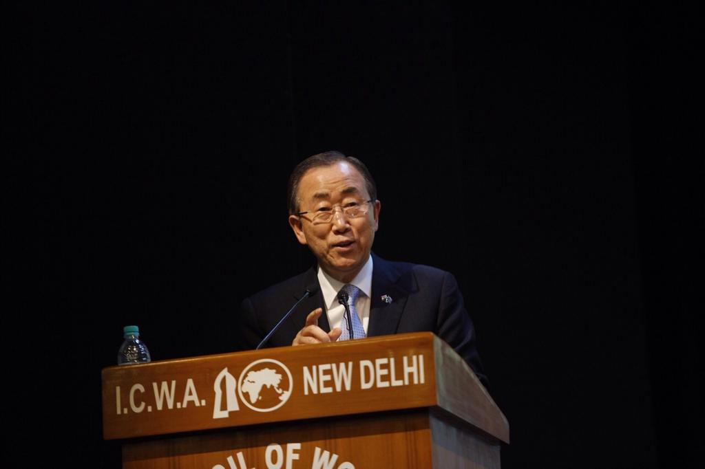 No country can advance as long as its #women are held back - <a href="/UN/">United Nations</a> SG <a href="/UN_Spokesperson/">UN Spokesperson</a> @UNICDELHI via <a href="/unwomenindia/">UN Women India</a>