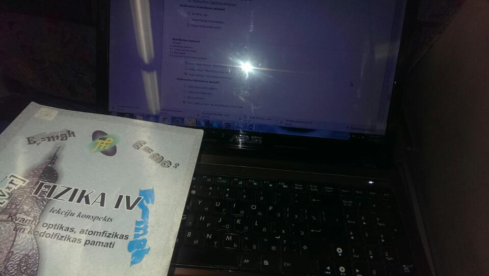 Gunienite's tweet photo. Tā tiks pavadīts ceļš uz Rīgu! #study #physics (@ LDZ | Stacija "Rēzekne - 2" - @vas_ldz) https://t.co/bgHwhzH9qY http://t.co/dPuvU9a50q