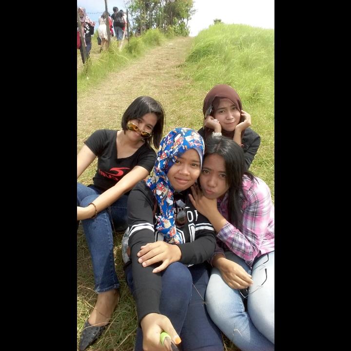 putrie90 tweet picture