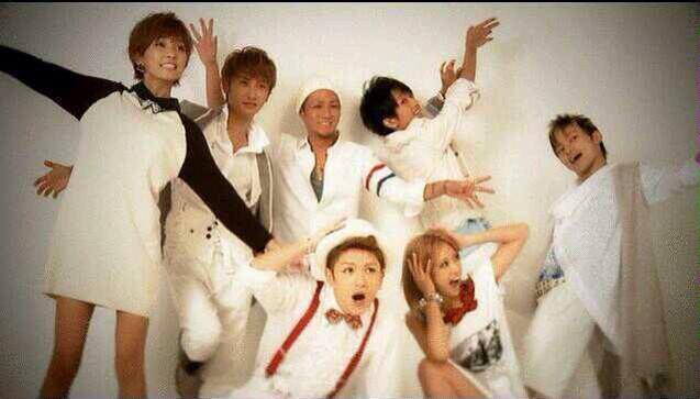 AAAskaya's tweet photo. フォロワー様✨
2000人突破ありがとうございます🙇
これからも何卒よろしくです！！
AAA、Aヲタさん。
大好きです💓💓💓

#aヲタ様RT
#aヲタさんと繋がりたい 
#RTくれたaヲタさん全員フォローする http://t.co/AgLoTgJkh4