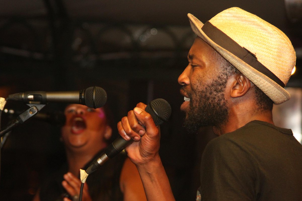keepsowetoalive's tweet photo. Angelic voices of BCUC -----> Right-there!!! (-_*)  @bantucontinua http://t.co/9dKuldovX4