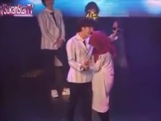 Embedded image permalink