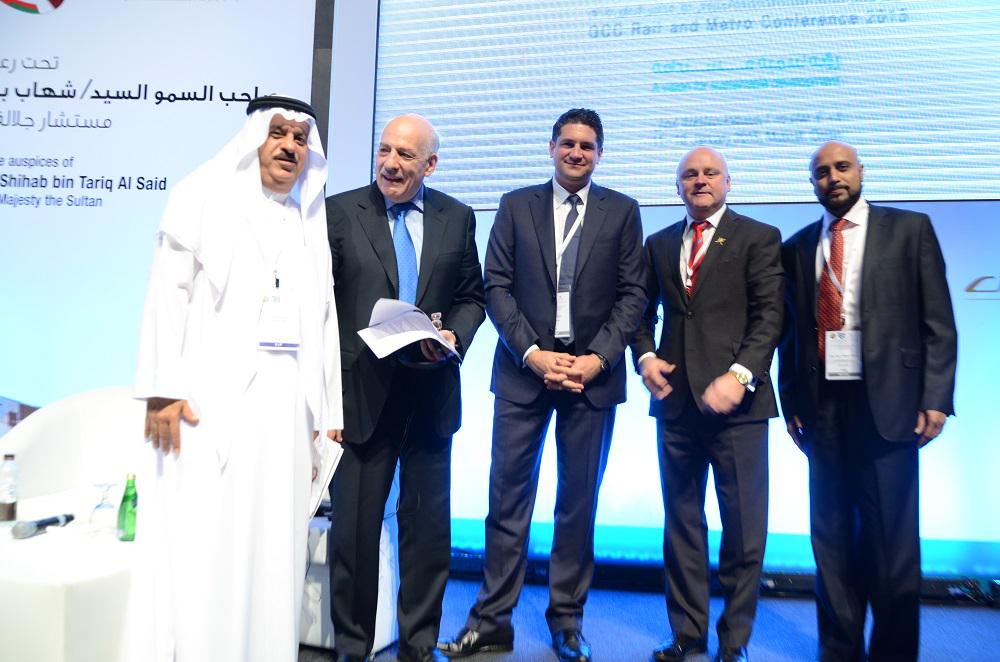 GCC_RMC's tweet photo. اختتام مؤتمر توطين صناعات السكك الحديدية والمترو في دول مجلس التعاون 2015 #GCC_RMC http://t.co/3rXlmHZn9K