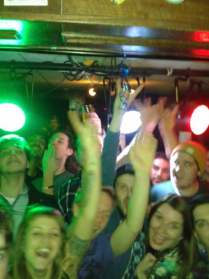 OLCD_music's tweet photo. shot from Saturday nights show with @CardboardCrowns  and #dirtysol @theshirelondon http://t.co/7iBz2w3zDO