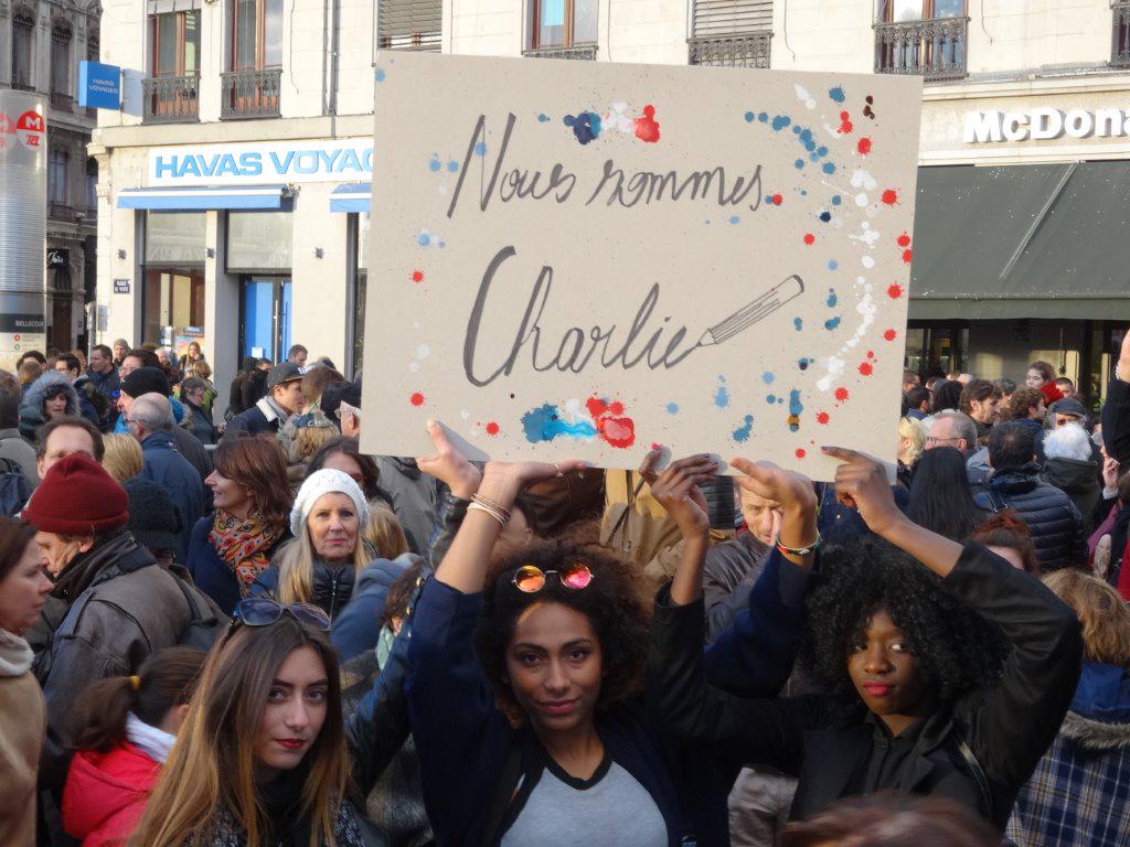 Metropole De Lyon On Twitter Plus De 330 000 Personnes Rassemblees Dimanche 11 Janvier A Lyon Http T Co Mc65xivcny Lyonestcharlie Http T Co 0sdmoi6u1h