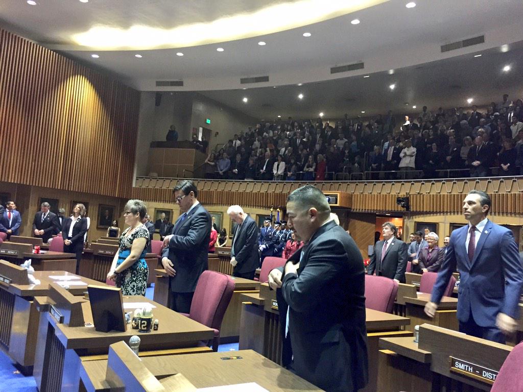 bylauragomezr's tweet image. Empieza la ceremonia de inauguración del Senado estatal número 52. @LaVozaz #AZfuture