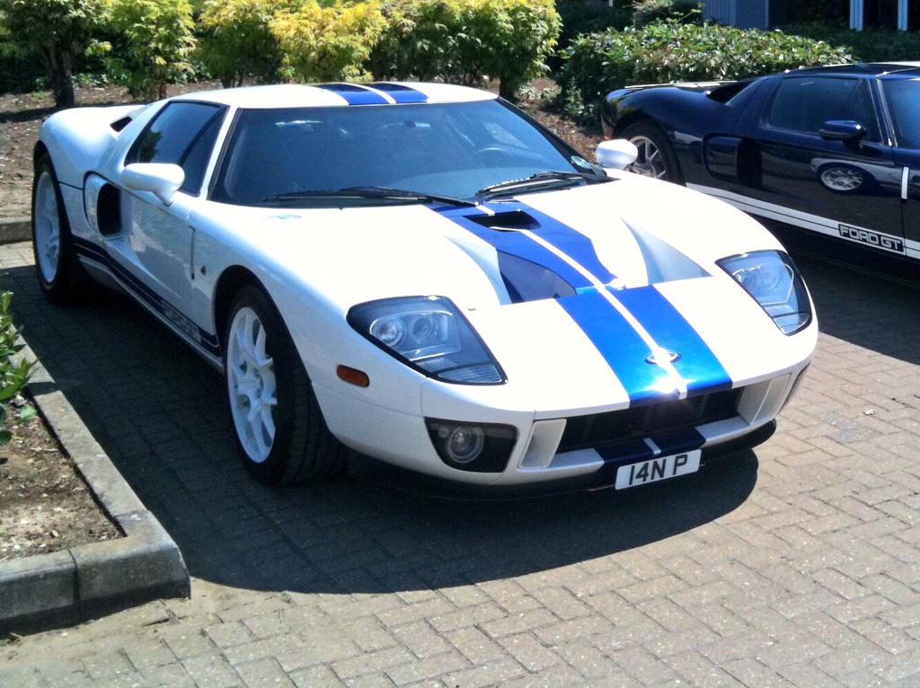 IanJamesPoulter's tweet photo. Well done @Ford New Ford GT looks incredible. http://t.co/cyCN3Z53pC
Need to order 1 so my other has a mate. http://t.co/GEQO60bdg0