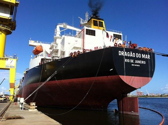 portalbrasil's tweet photo. #Promef já conta com novos petroleiros e 15 navios: http://t.co/6lkEJLExgX. http://t.co/NWTO5qjOwo