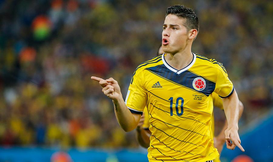 MiSeleccion_'s tweet photo. ¡James lo consigue! el colombiano gana el premio Puskás de la FIFA http://t.co/pzOohywT7H http://t.co/miAgma8hxb