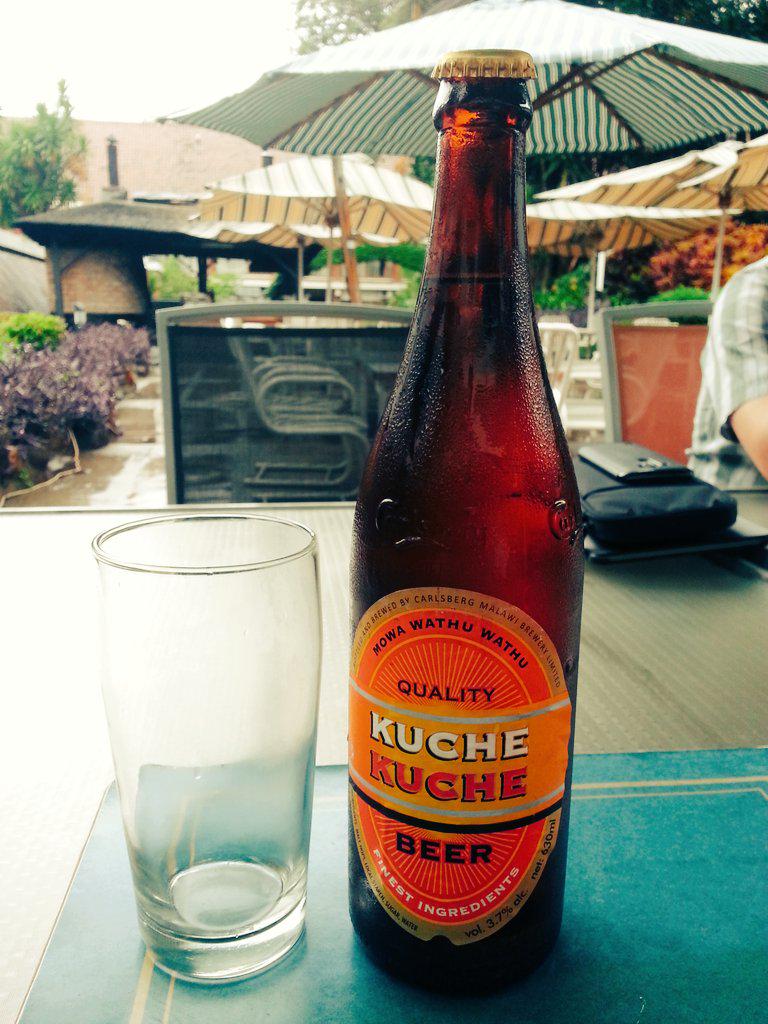 goldenboybrew's tweet photo. Kuche Kuche time! Had to try one. #localbeer #Malawi http://t.co/22FwPJwf9Y