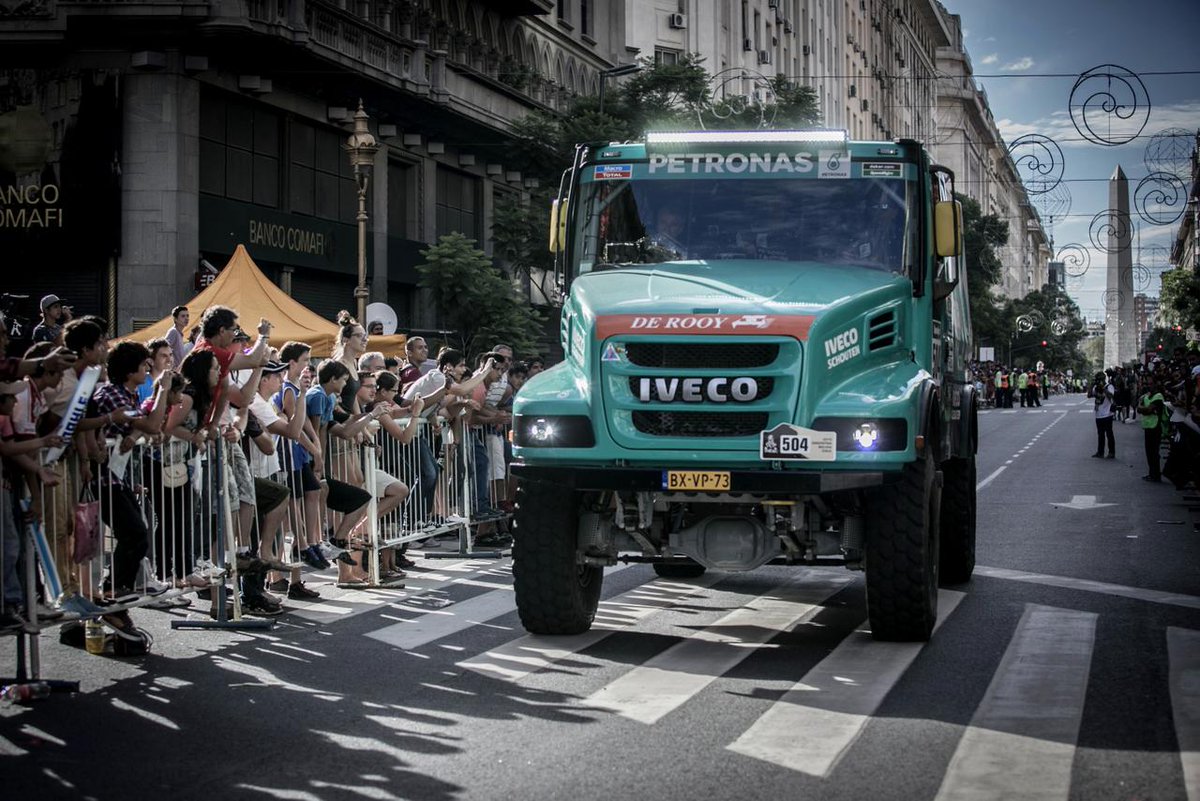 visitargentina's tweet photo. Las mejores fotos de la largada desde Buenos Aires. ¡A disfrutarlas! http://t.co/d8CcsfTc9I
#DakarArgentina http://t.co/o3EVKAqR8C