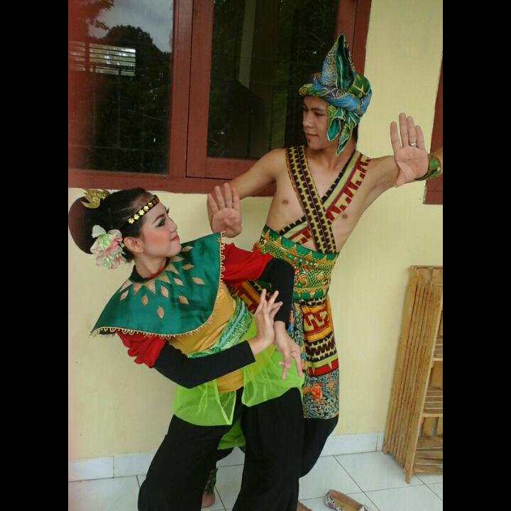 Ranay (@rani_oktasftr) on Twitter photo 