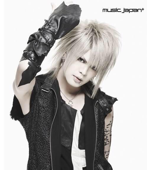 Vistlip智テロのtwitterイラスト検索結果