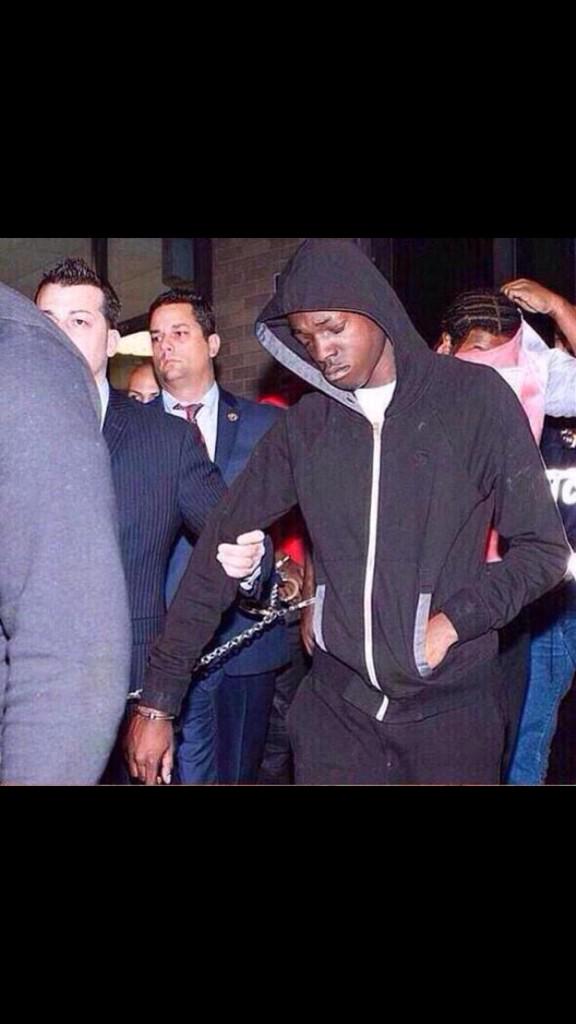 KatoBeehive's tweet photo. Heading to class right now like.. http://t.co/ucairC4iZd