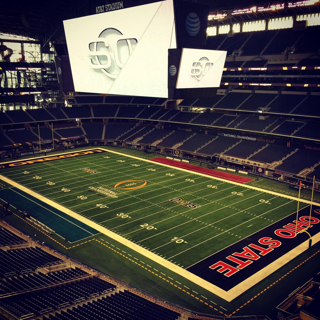 CFBPlayoff's tweet photo. T-minus 10 hours till kickoff. #CFBPlayoff #UOvsOSU http://t.co/IAhS4UfUbL