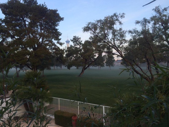 Don't usually see fog in my backyard #stratosphere #lasvegas http://t.co/mipttpYF5y<a href="/tag/stratosphere"class="tags">#stratosphere</a><a href="/tag/lasvegas"class="tags"><span>#lasvegas</span></a>