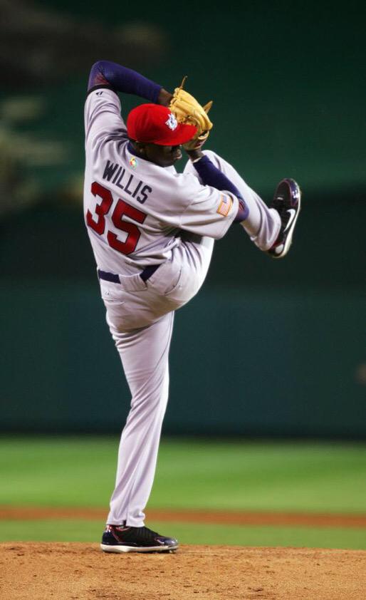 Crazy to think that the D-Train is only 33.  Happy 33rd Birthday to alum Dontrelle Willis 