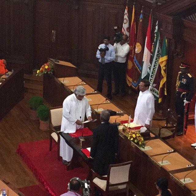 dhyanranatunga's tweet photo. Thaththi sworn in as Minister of Ports.. Honest and hard work paid off! #lka #SwearingIn #ArjunaRanatunga #ProudSon http://t.co/Cpz2fbHJ8l