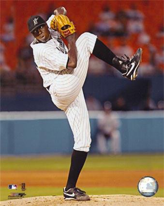 Happy birthday to my favorite childhood player Dontrelle Willis! 