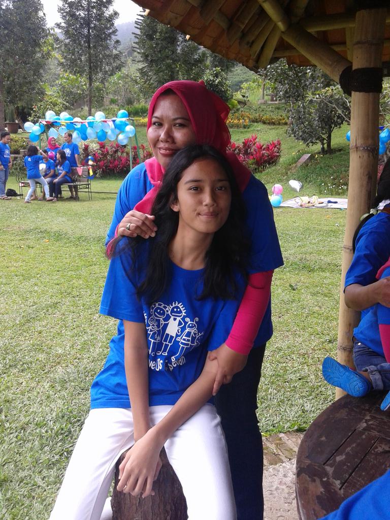 dewikrtk02's tweet photo. Withmymom😘 http://t.co/2mAtYUhY4J
