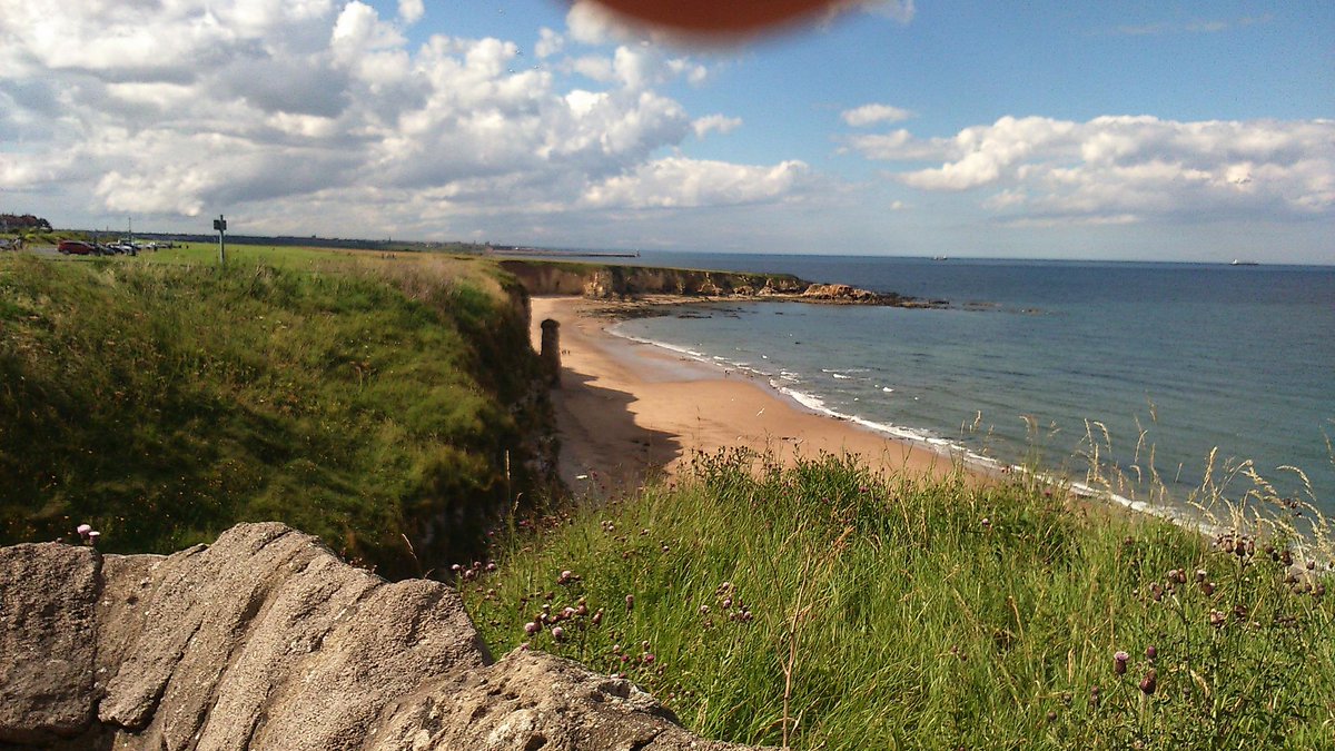 watty1100's tweet photo. @rightmove #heresmyhappy  South Tyneside coast http://t.co/3Waj6WJMwe