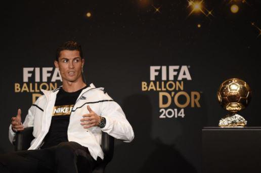 Antonio_Rosique's tweet photo. .@Cristiano: "Hay cosas más importantes que el Balón de Oro. Mi objetivo es entrar en la historia del fútbol" http://t.co/N7ZkJjoLD5
