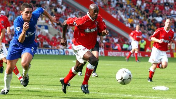 Happy Birthday Richard Rufus. A loyal legend for Charlton he spent his whole career with the Addicks 