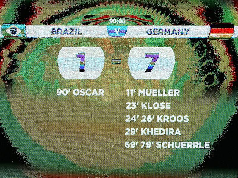 FootballFunnys's tweet photo. David Luiz is a CB in the World XI http://t.co/7ZTeP3jmQk