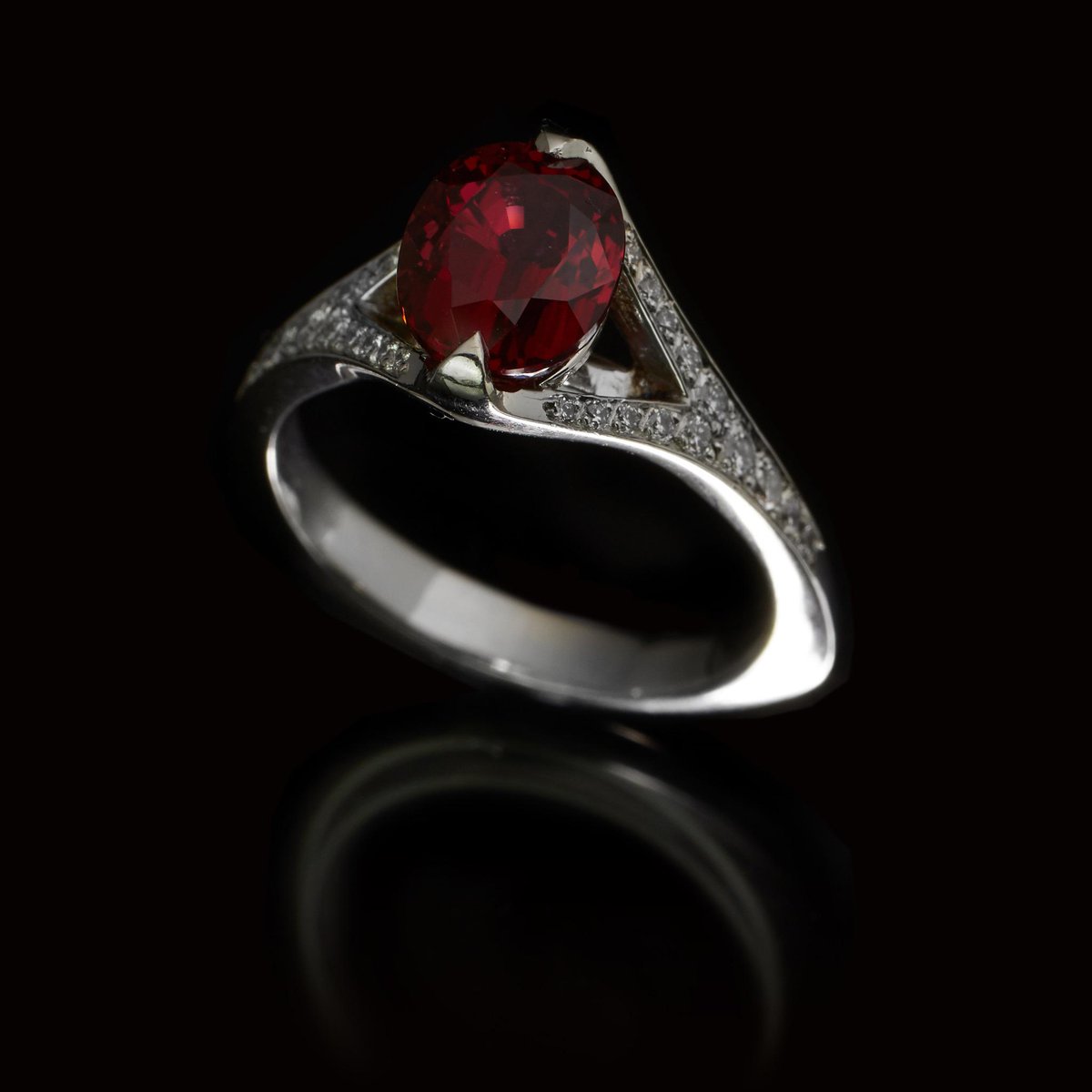 guyandmax's tweet image. Designed &amp;amp; created in house - come speak to us if you fancy #designing #yourself! #youdesign #jewellery #guyandmax