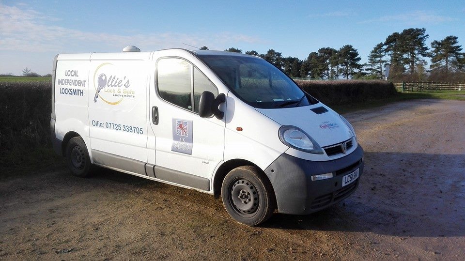 Ollie's Lock & Safe tweet media